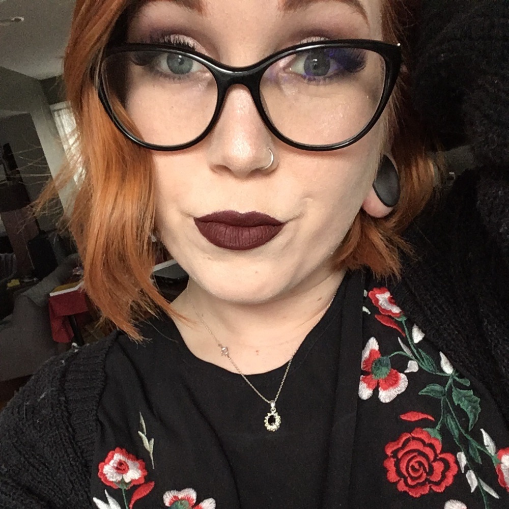 Meet your Posher, Casey